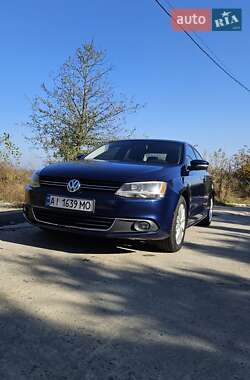 Седан Volkswagen Jetta 2012 в Києві