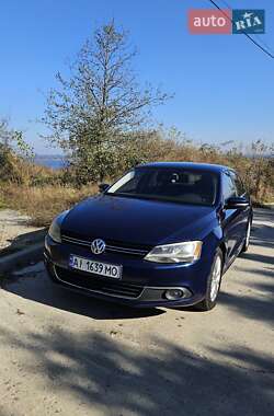 Седан Volkswagen Jetta 2012 в Києві