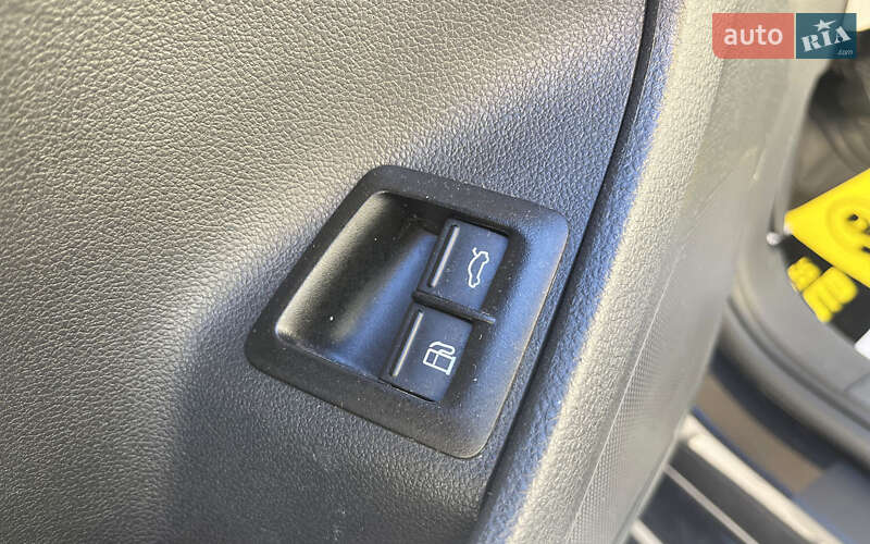 Седан Volkswagen Jetta 2013 в Мукачево