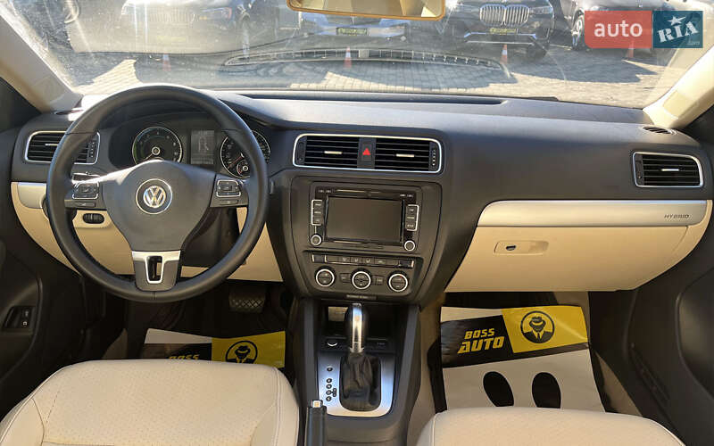 Седан Volkswagen Jetta 2013 в Мукачево