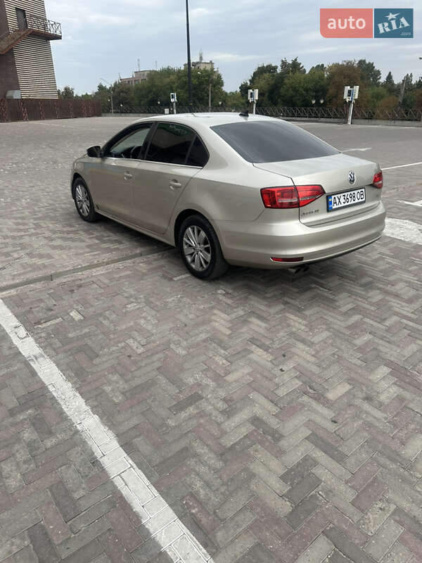 Седан Volkswagen Jetta 2014 в Харькове