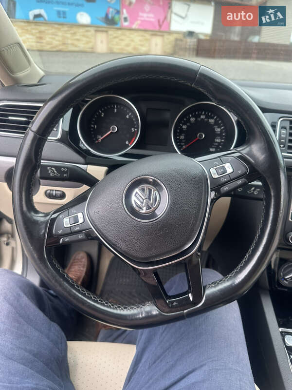 Седан Volkswagen Jetta 2014 в Харькове