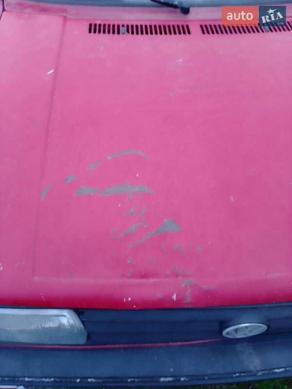 Седан Volkswagen Jetta 1989 в Вижниці