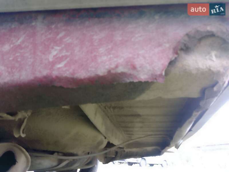 Седан Volkswagen Jetta 1989 в Вижниці