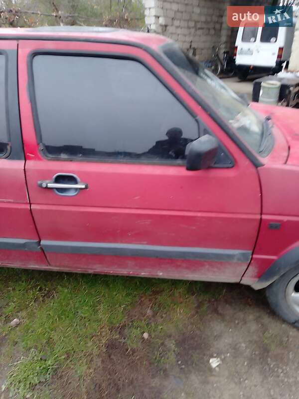 Седан Volkswagen Jetta 1989 в Вижниці