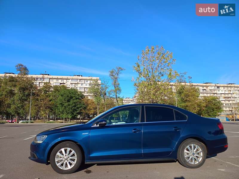 Седан Volkswagen Jetta 2014 в Києві