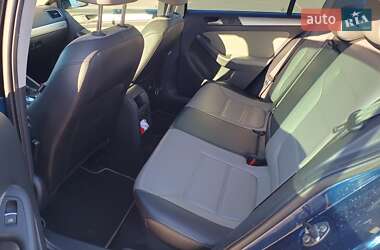 Седан Volkswagen Jetta 2014 в 