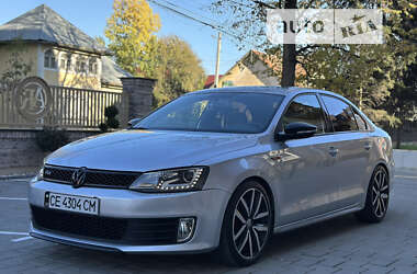 Седан Volkswagen Jetta 2013 в Черновцах