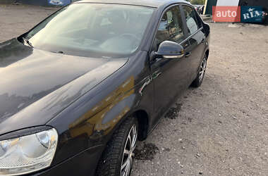 Седан Volkswagen Jetta 2006 в 