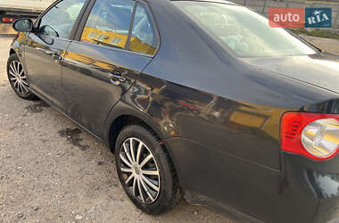 Седан Volkswagen Jetta 2006 в 