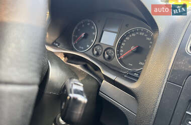 Седан Volkswagen Jetta 2006 в 