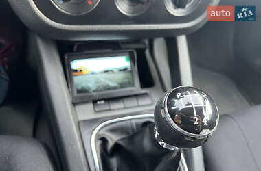 Седан Volkswagen Jetta 2006 в 