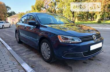 Седан Volkswagen Jetta 2012 в Рені