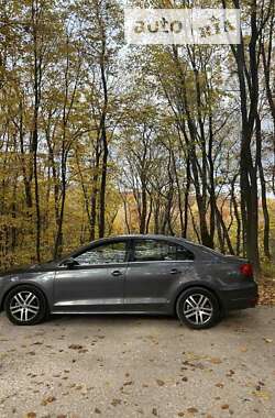 Седан Volkswagen Jetta 2012 в Львове