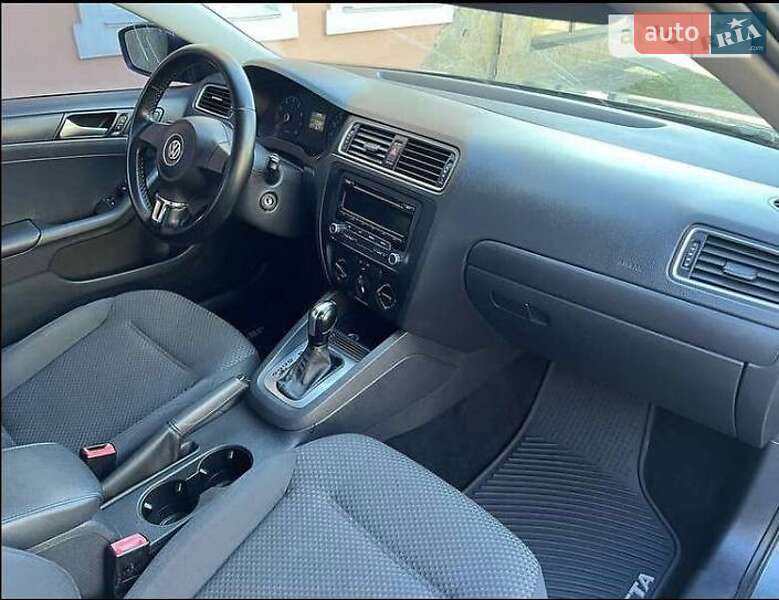 Седан Volkswagen Jetta 2014 в Черкасах