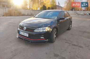 Седан Volkswagen Jetta 2015 в Кагарлику