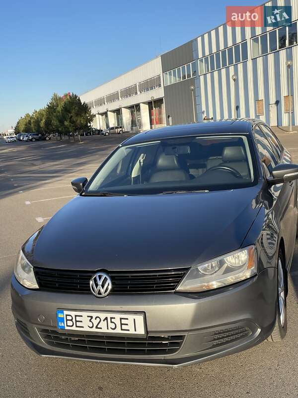 Седан Volkswagen Jetta 2012 в Николаеве