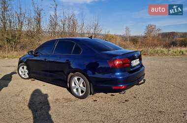 Седан Volkswagen Jetta 2012 в Львове