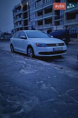 Седан Volkswagen Jetta 2014 в Киеве