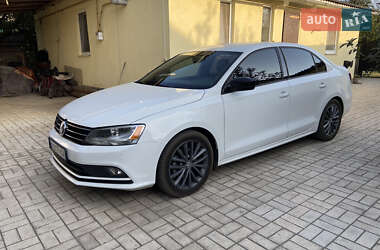 Седан Volkswagen Jetta 2016 в Лебедині