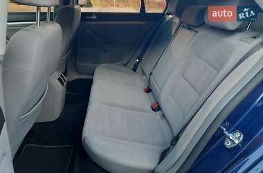 Седан Volkswagen Jetta 2006 в Хмельницькому