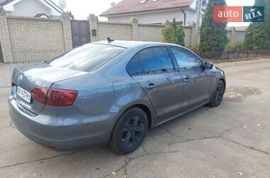 Седан Volkswagen Jetta 2013 в Люботине