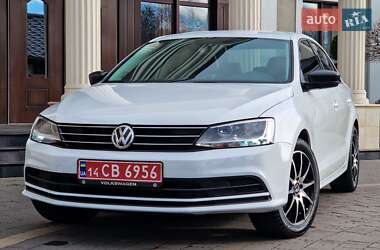 Седан Volkswagen Jetta 2015 в Стрию