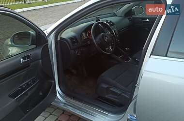 Седан Volkswagen Jetta 2010 в Богородчанах