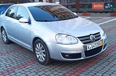 Седан Volkswagen Jetta 2010 в Богородчанах