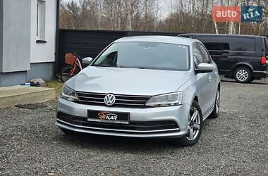 Седан Volkswagen Jetta 2016 в Маневичах