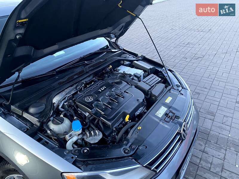 Седан Volkswagen Jetta 2014 в Киеве