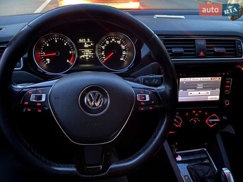 Седан Volkswagen Jetta 2014 в Киеве