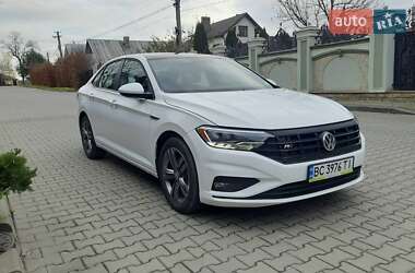 Седан Volkswagen Jetta 2021 в Львове