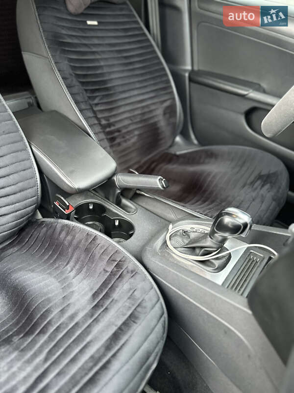 Седан Volkswagen Jetta 2013 в Кіцмані фото 13 Седан Volkswagen Jetta 2013 в Кіцмані