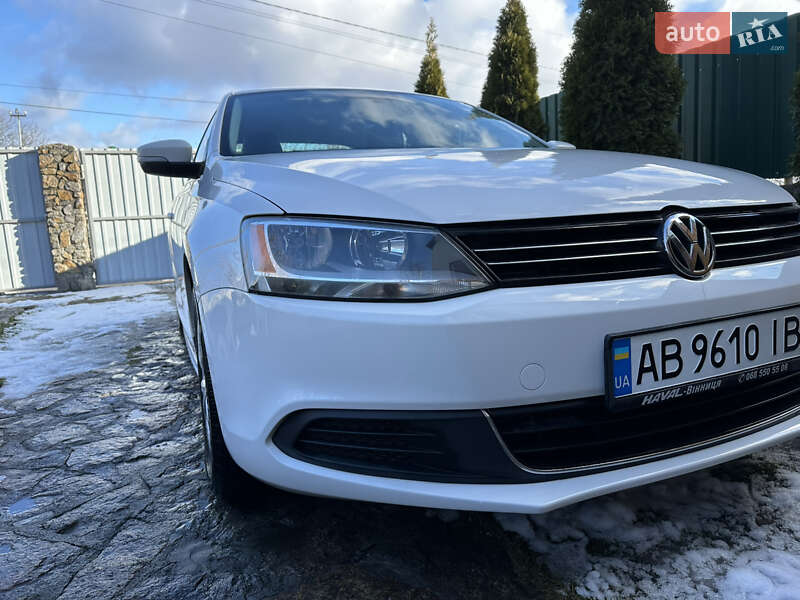 Седан Volkswagen Jetta 2012 в Вінниці