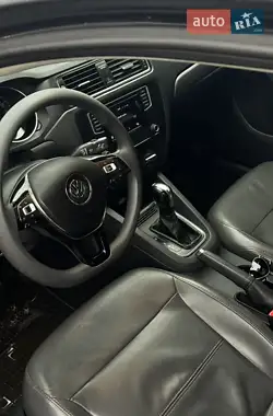Volkswagen Jetta 2016