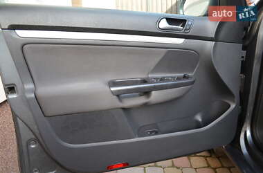 Седан Volkswagen Jetta 2009 в Львове