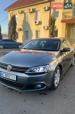 Седан Volkswagen Jetta 2011 в Львові