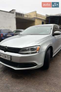 Седан Volkswagen Jetta 2012 в Житомирі