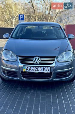 Седан Volkswagen Jetta 2010 в Киеве