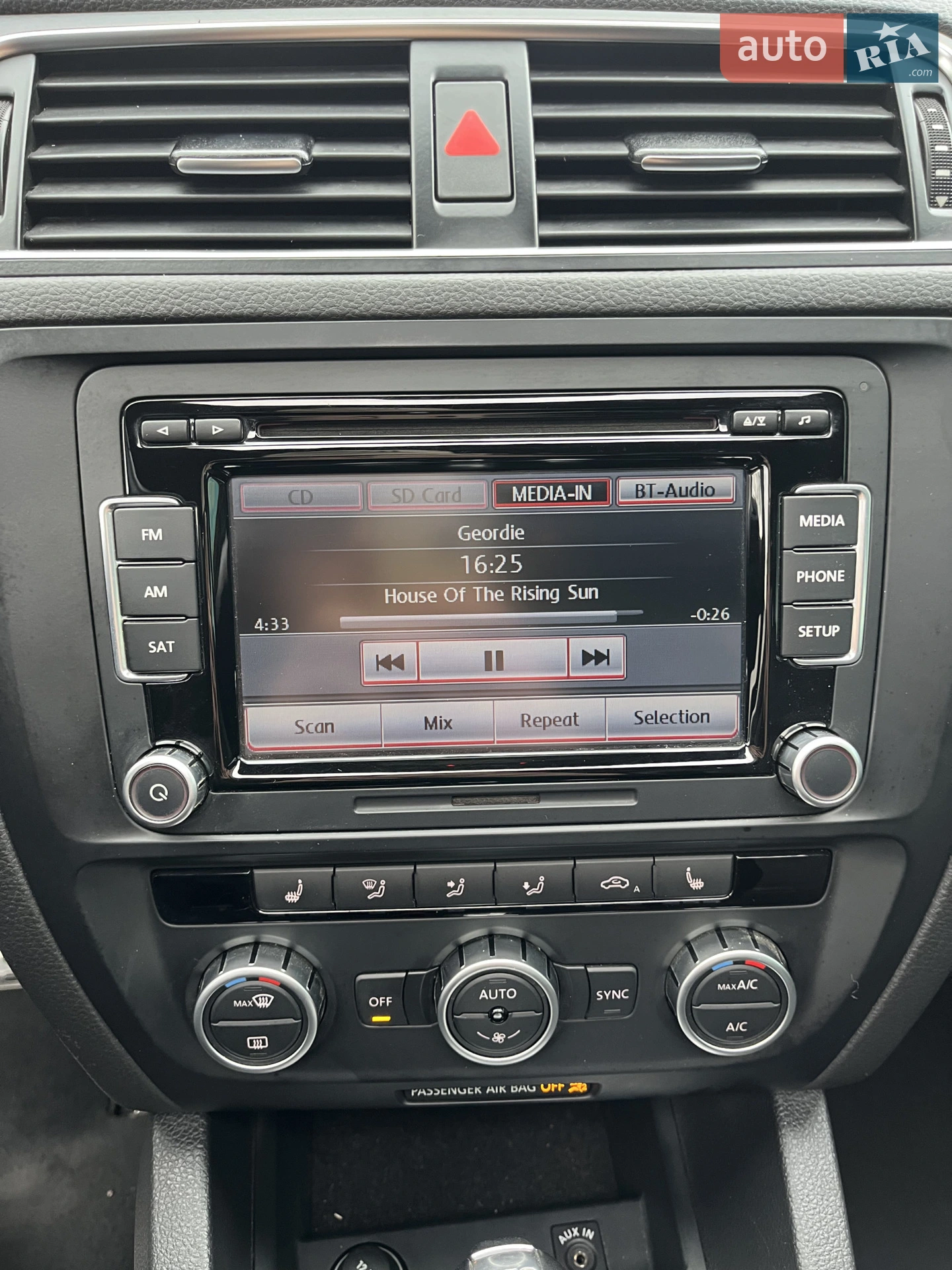 2012 Volkswagen Jetta - мініатюра 28