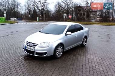 Седан Volkswagen Jetta 2010 в Богородчанах