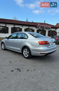 Седан Volkswagen Jetta 2011 в Кременчуці