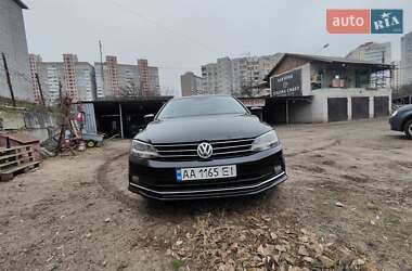 Седан Volkswagen Jetta 2017 в Киеве