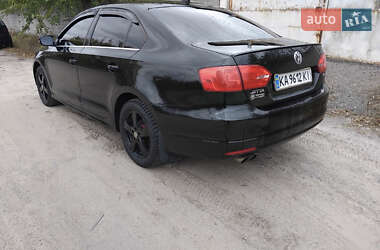 Седан Volkswagen Jetta 2012 в Києві