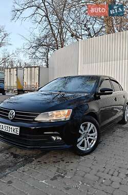 Седан Volkswagen Jetta 2016 в Киеве