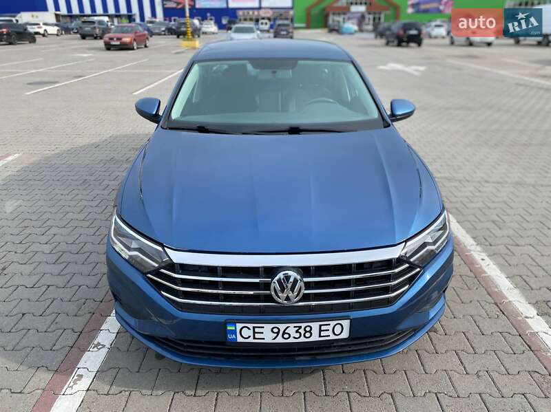 Седан Volkswagen Jetta 2020 в Чернівцях