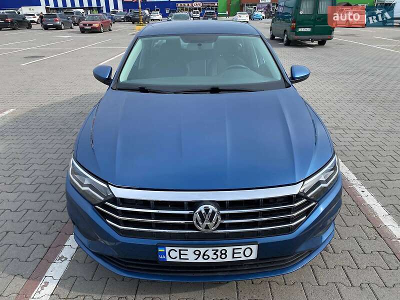 Седан Volkswagen Jetta 2020 в Чернівцях