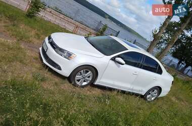 Седан Volkswagen Jetta 2012 в Тернополі