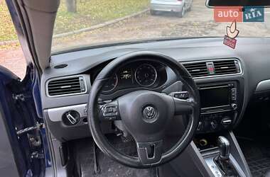 Седан Volkswagen Jetta 2012 в Запоріжжі